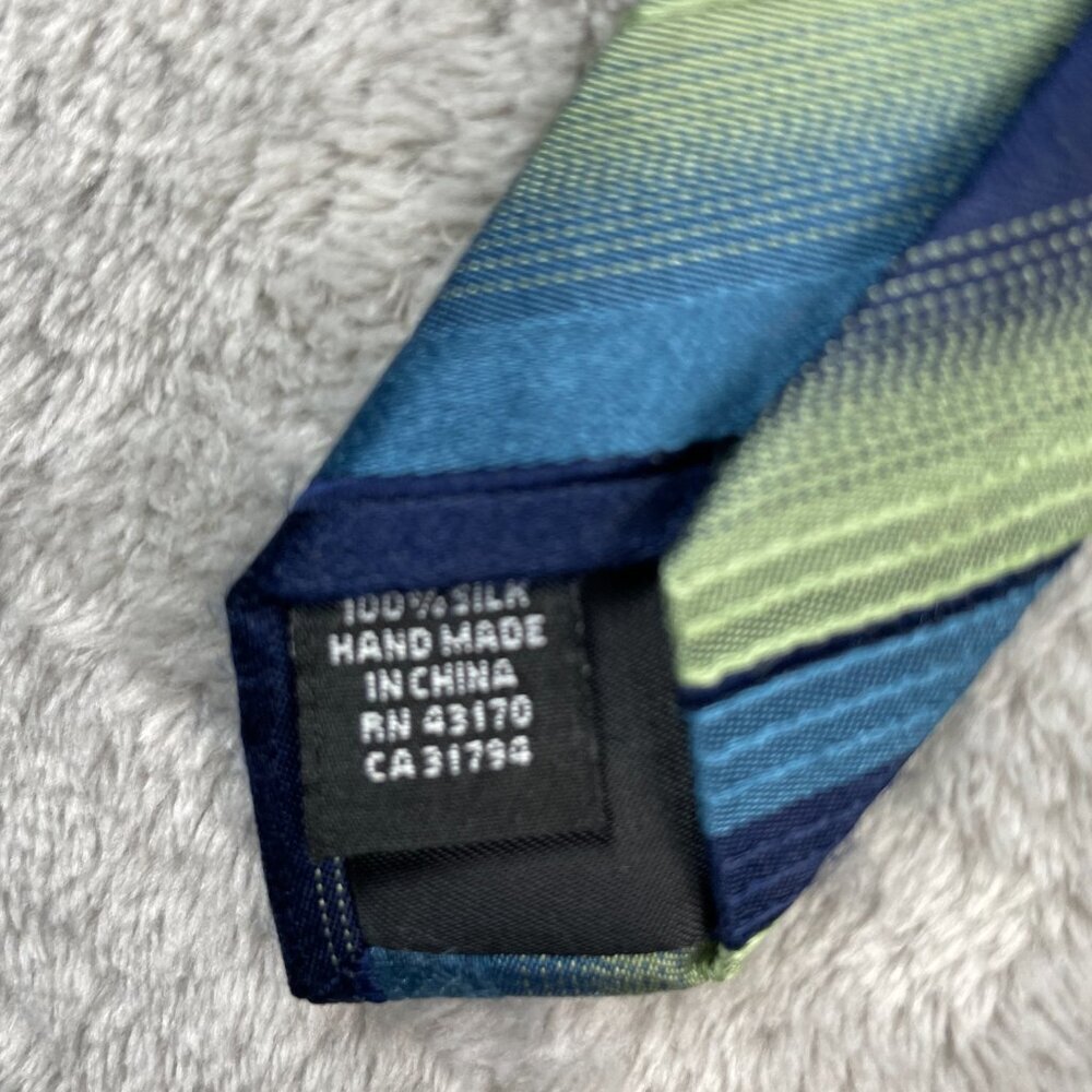 Alfani Men's Classic 100% Silk Neck Tie - Picture 4 of 6